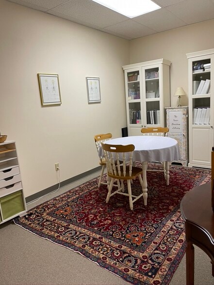 More Photos Of 325 S Highland Ave, Briarcliff Manor Village Medical For Lease