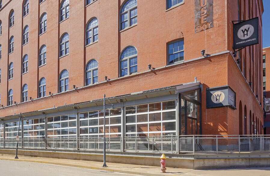 More Photos Of 1000 Spruce St, Saint Louis Apartments For Lease