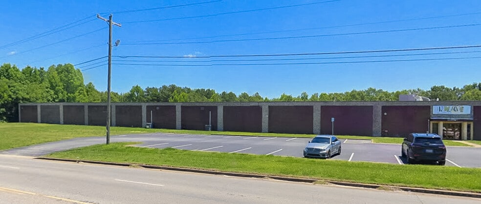 More Photos Of 410 Gossett Rd, Spartanburg Warehouse For Sale