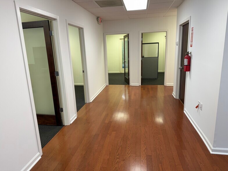 More Photos Of 1215 Hightower Trl, Atlanta Medical For Lease