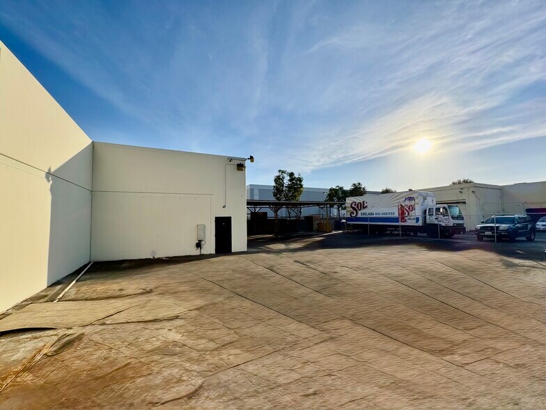 More Photos Of 13090 Park St, Santa Fe Springs Manufacturing For Lease