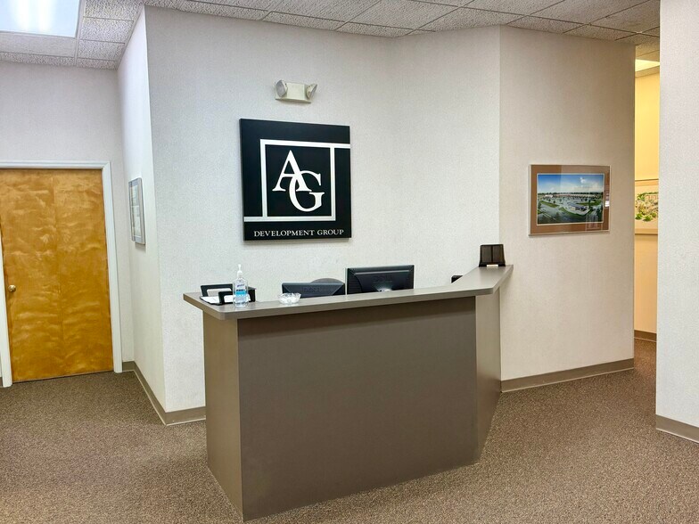 More Photos Of 13801 N Dale Mabry Hwy, Tampa Storefront Retail Office For Sale