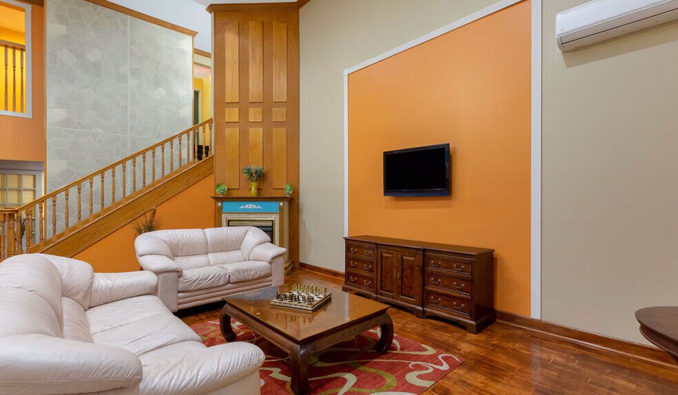 More Photos Of 10 Midway Rd, Eldon Hotel For Sale