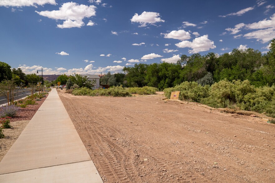 More Photos Of 545 Kane Creek Blvd, Moab Land For Sale