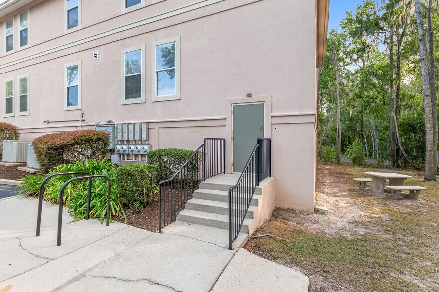 More Photos Of 1014 NW 57th St, Gainesville Medical For Lease