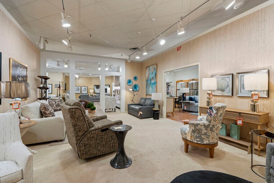 More Photos Of 334 County Road 81, Osseo Storefront Retail Office For Sale