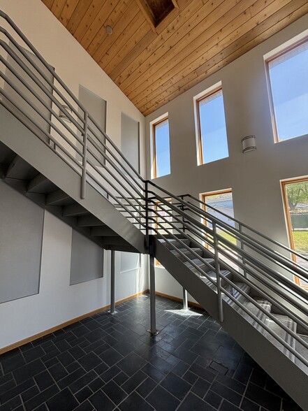 More Photos Of 1130 Sextonville Rd, Richland Center Medical For Lease