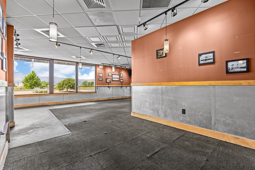 More Photos Of 1041 Highway 6 And 50, Fruita Fast Food For Sale
