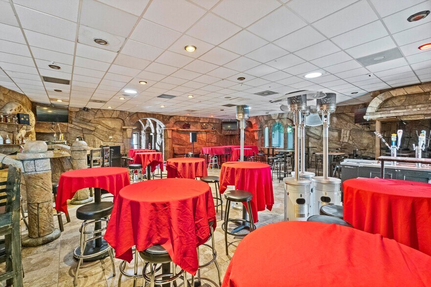 More Photos Of 200 N J St, Tulare Restaurant For Lease