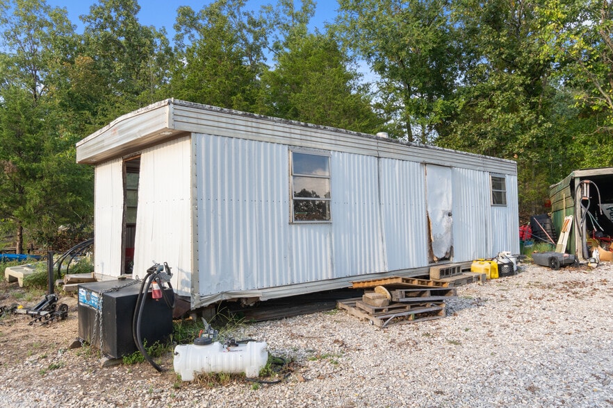 More Photos Of 8172 Highway 187, Eureka Springs Freestanding For Sale