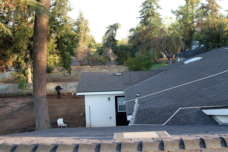 More Photos Of 1636 S Clovis Ave, Fresno Specialty For Sale