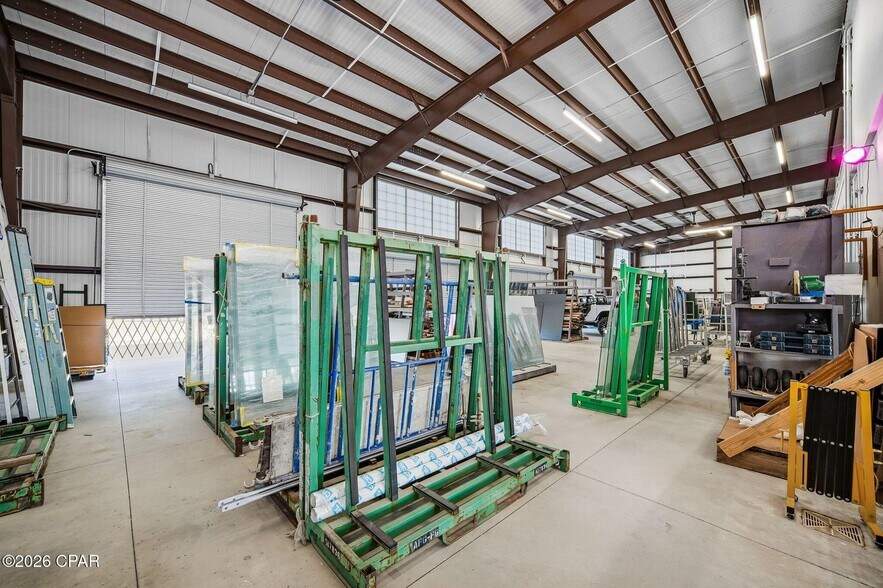 More Photos Of 1331 Harrison Ave, Panama City Showroom For Sale