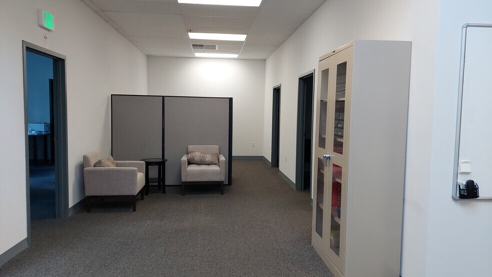 More Photos Of 200-280 W Cummings Park, Woburn Light Manufacturing For Lease