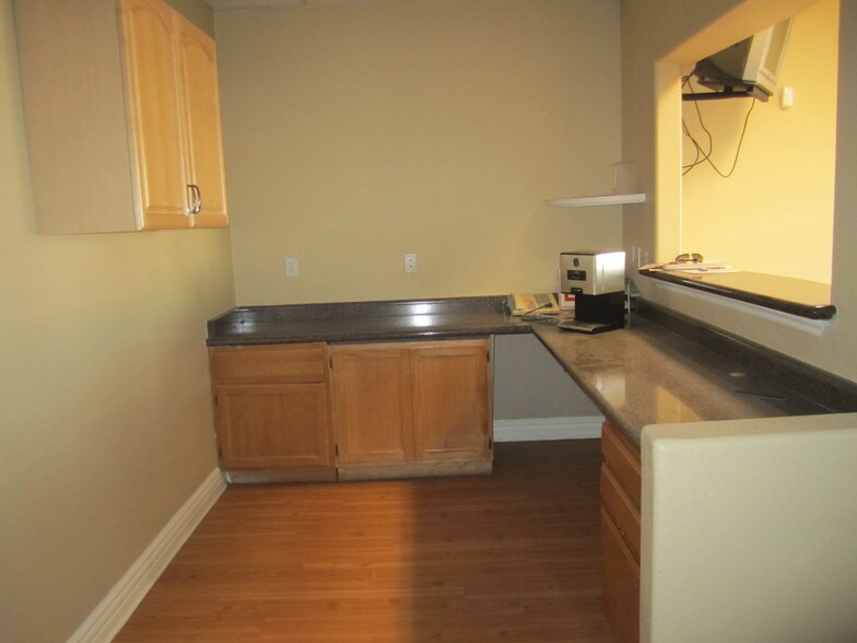 More Photos Of 2881 S Valley View Blvd, Las Vegas Office Residential For Lease