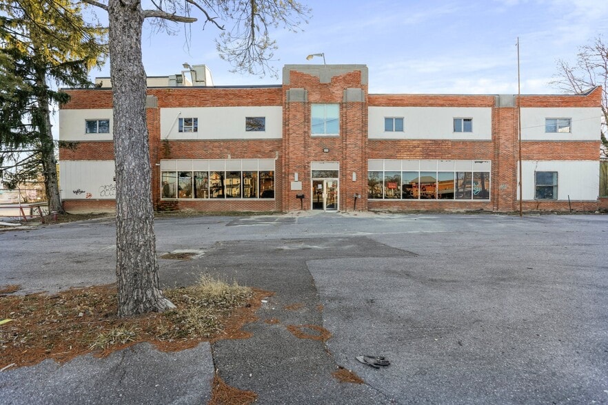More Photos Of 881 Pennsylvania Ave, Hagerstown Warehouse For Lease