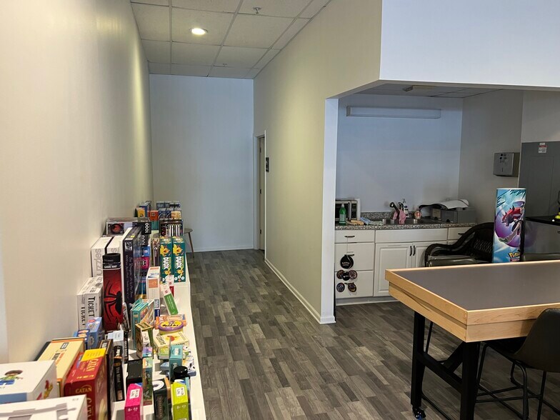 More Photos Of 3534 Waukegan Rd, Mchenry Apartments For Lease