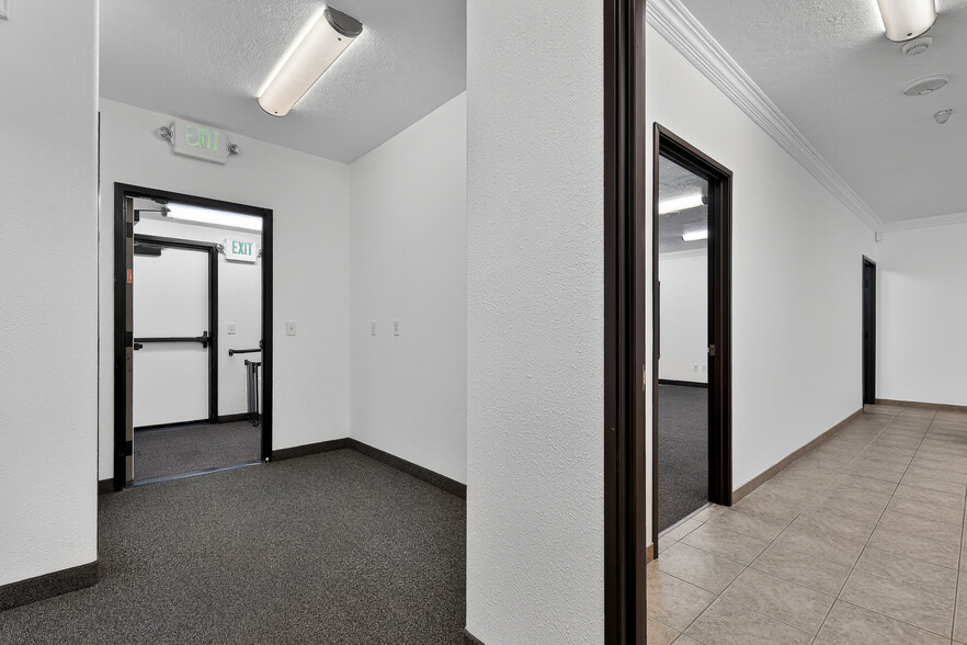 More Photos Of 2563 S Five Mile Ave, Boise Office Residential For Lease