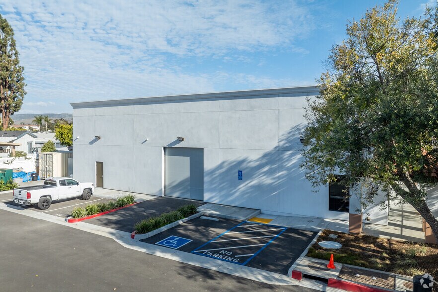 More Photos Of 26391 Calle Rolando, San Juan Capistrano Showroom For Lease