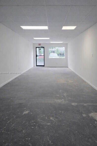 Primary Photo Of 6051-6059 Johnson St, Hollywood Unknown For Lease
