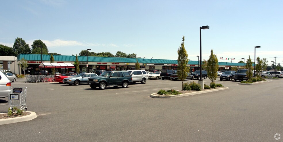 More Photos Of 548-598 Stewart Ave, Bethpage Unknown For Lease