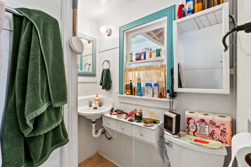 More Photos Of 1430 Merrill St, Santa Cruz Multifamily For Sale