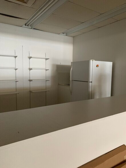 More Photos Of 2209-2211 Moody Rd, Warner Robins Coworking Space