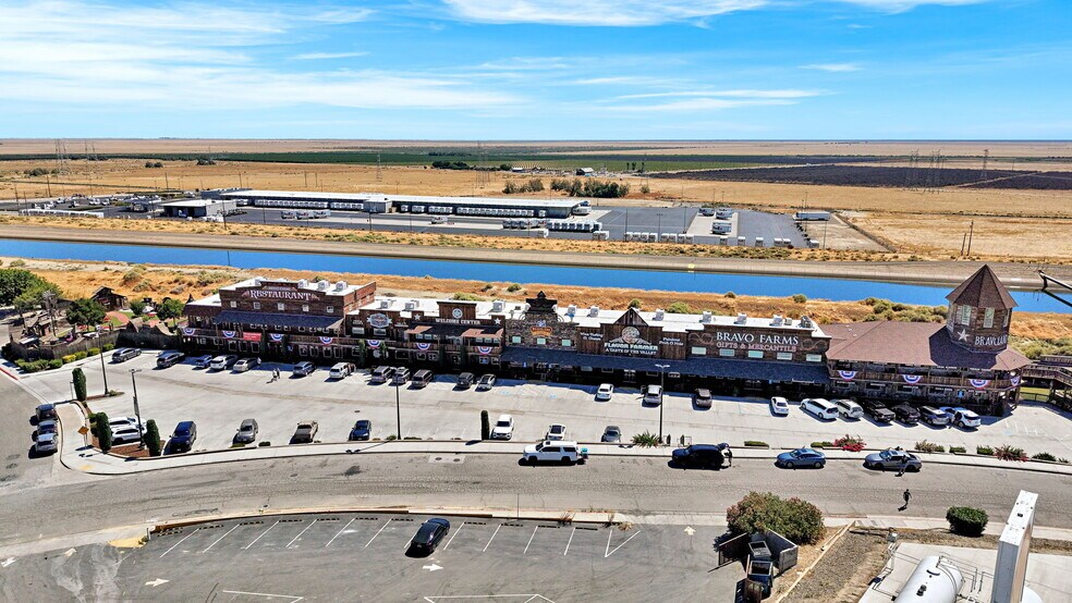 More Photos Of 33300 Bernard Dr, Kettleman City Freestanding For Lease