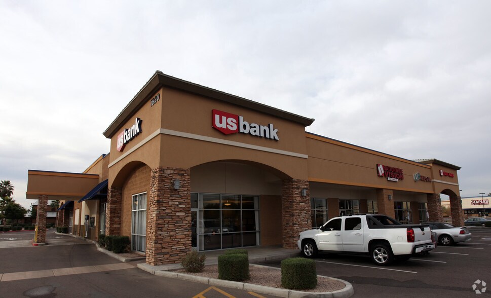 More Photos Of 2040 N 75th Ave, Phoenix Unknown For Lease