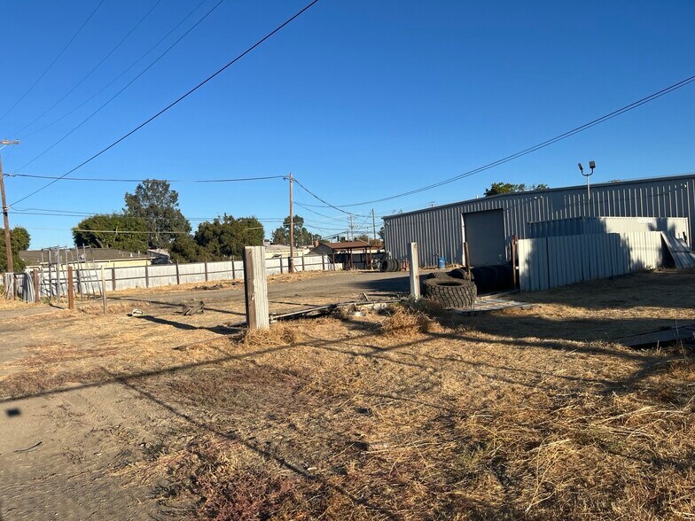 More Photos Of 1743 E Pacheco Blvd, Los Banos Light Manufacturing For Lease