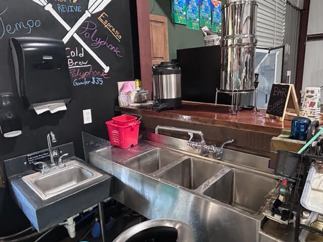 More Photos Of 409 Highway 64, Ocoee Showroom For Sale