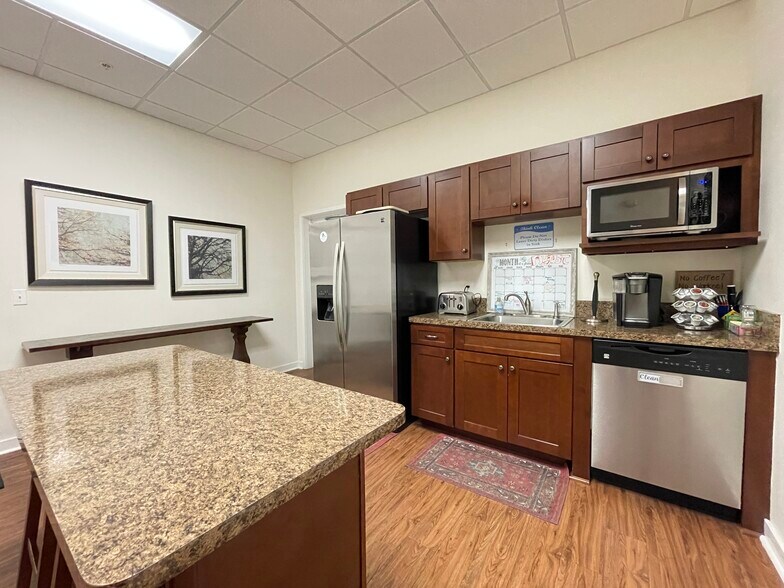 More Photos Of 2440 SW 76th St, Gainesville Apartments For Lease