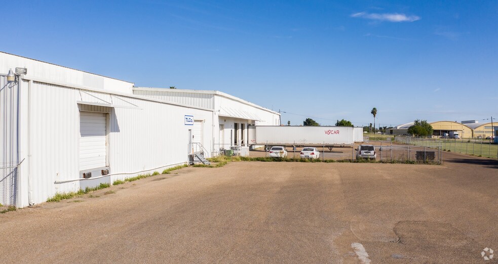 More Photos Of 320 S Utah Ave, Weslaco Warehouse For Lease