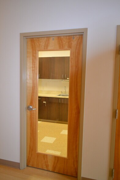 More Photos Of 17966 N Tamiami Trl, North Fort Myers Storefront Retail Office For Lease