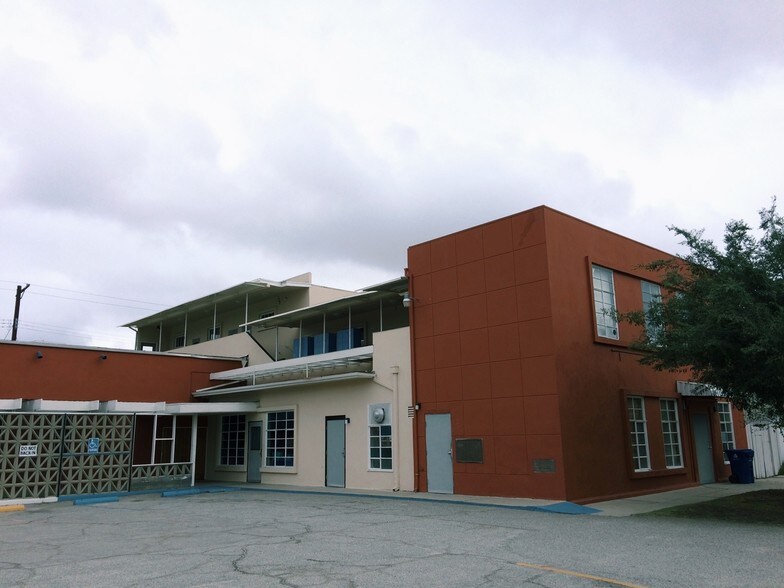 Primary Photo Of 5555 W Olympic Blvd, Los Angeles Office For Lease