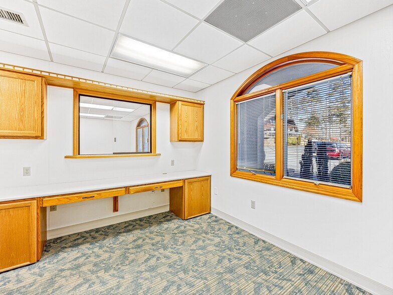 More Photos Of 2159 Hendersonville Rd, Arden Medical For Lease