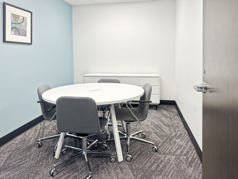 More Photos Of 1300 I St NW, Washington Coworking Space