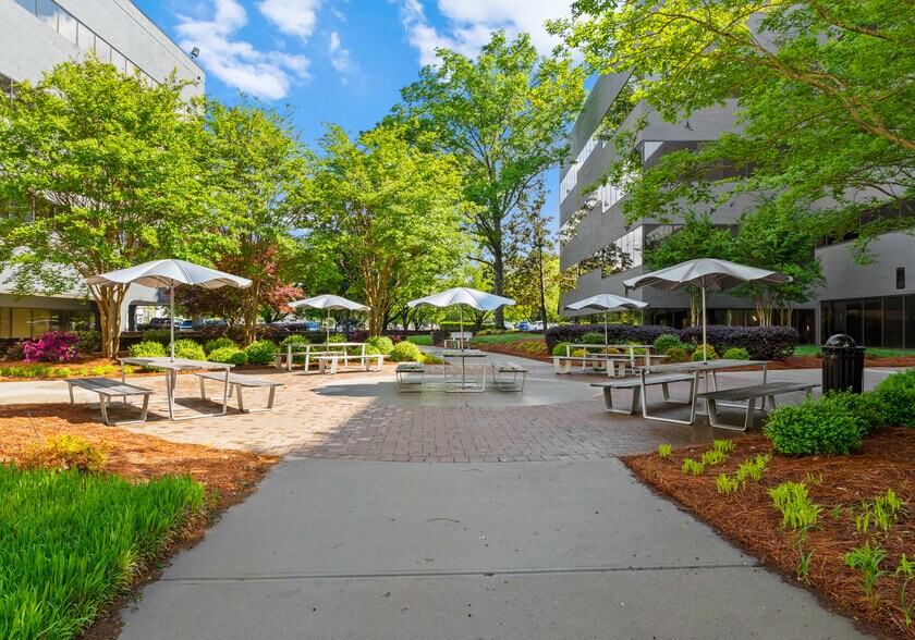 More Photos Of 11111 Carmel Commons Blvd, Charlotte Unknown For Lease