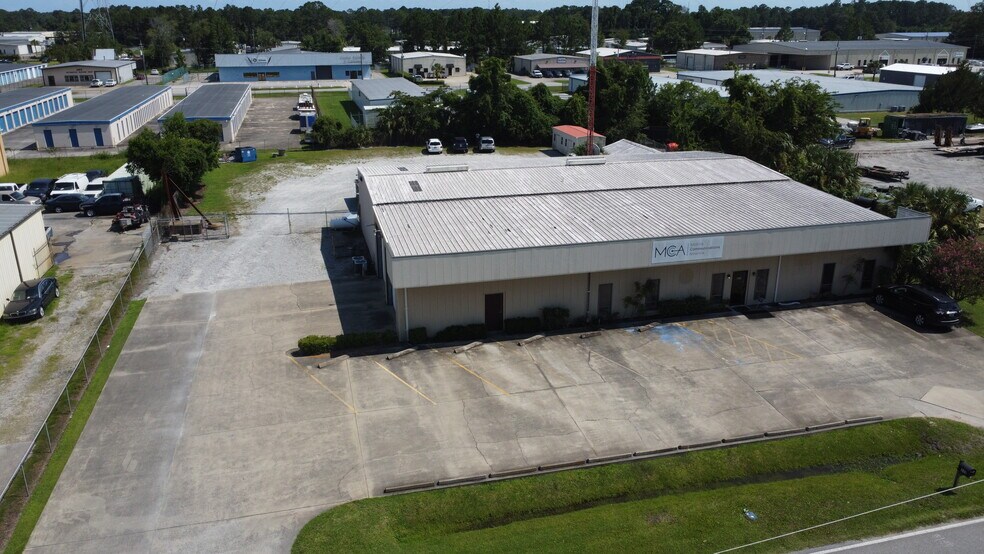 More Photos Of 112 Key Dr, Brunswick Manufacturing For Lease