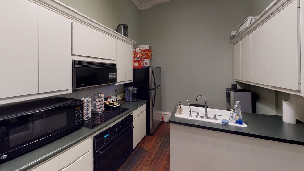 More Photos Of 109 E 10th St, Austin Loft Creative Space For Sale