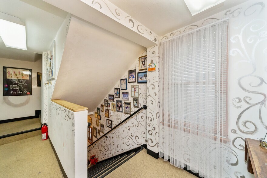 More Photos Of 205 Walnut St, Framingham Office Residential For Sale