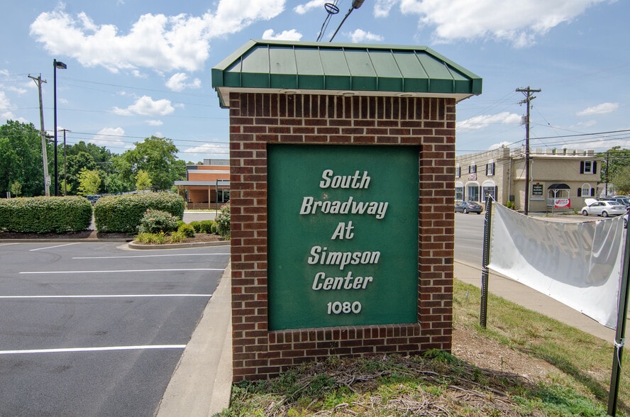 More Photos Of 1080 S Broadway, Lexington Unknown For Lease