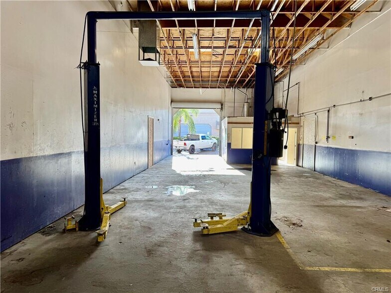 More Photos Of 478 N Scovell Ave, San Jacinto Warehouse For Sale