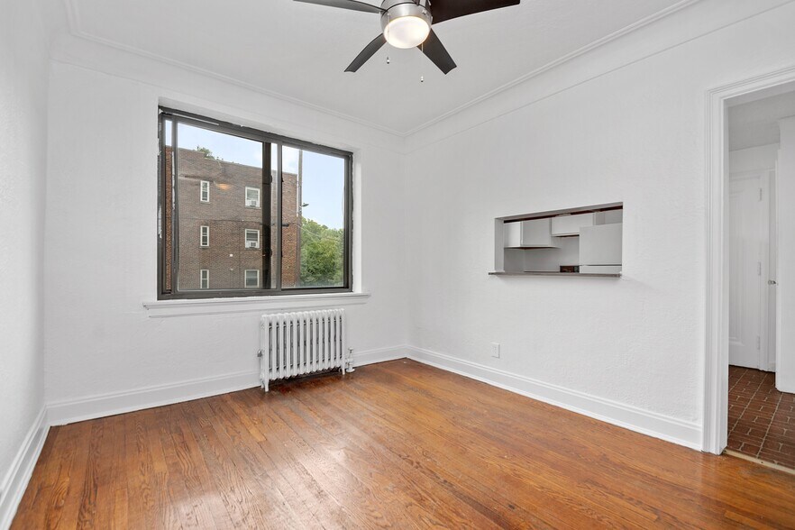 More Photos Of , Cincinnati Multifamily For Sale