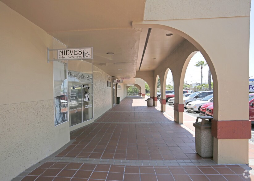 More Photos Of 11503 Quail Roost Dr, Miami Unknown For Lease