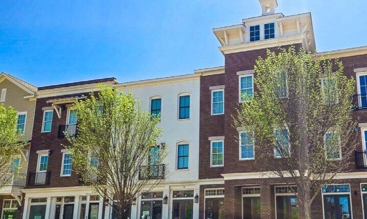 Primary Photo Of 203 Mission St, Madison Unknown For Lease