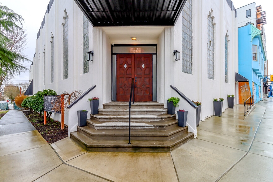 More Photos Of 1016 S 10th St, Tacoma Religious Facility For Sale