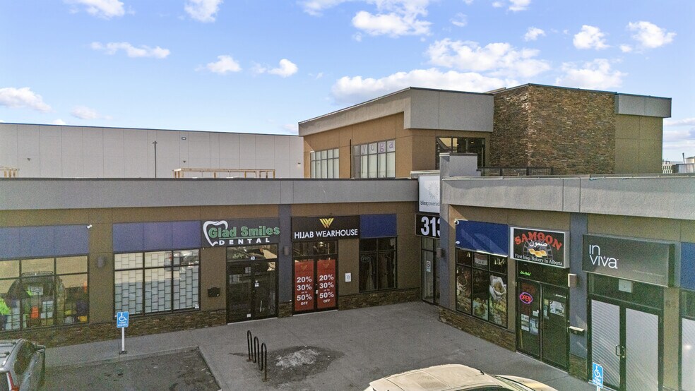 More Photos Of 3131 27th St NE, Calgary Storefront For Sale