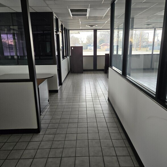 More Photos Of 3003 S Memorial Dr, Tulsa Auto Dealership For Sale