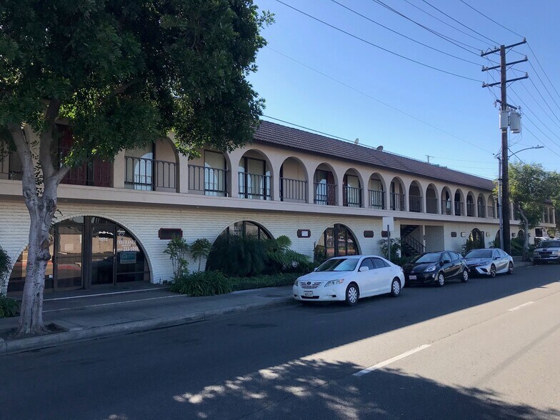 More Photos Of 13512-13522 Newhope St, Garden Grove Industrial For Lease