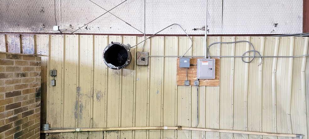 More Photos Of 6099 FM 2767, Tyler Industrial For Lease